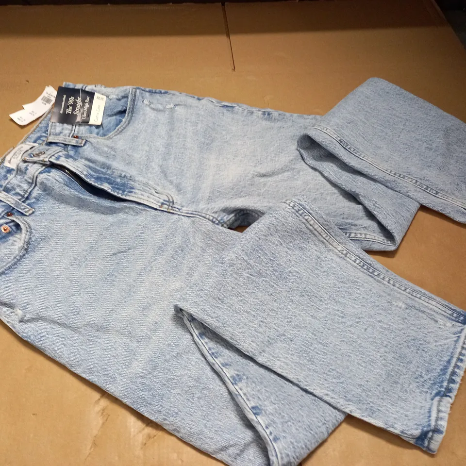 ABERCROMBIE & FITCH THE 90'S STRAIGHT HIGH RISE JEANS - 30 10L
