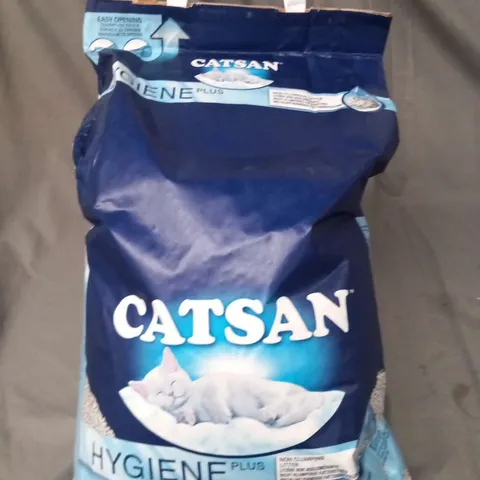 TWO BAGS OF CATSAN HYGIENE PLUS 20L