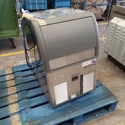 SCOTSMAN EC-86 EASY-FIT ICE MAKER MACHINE