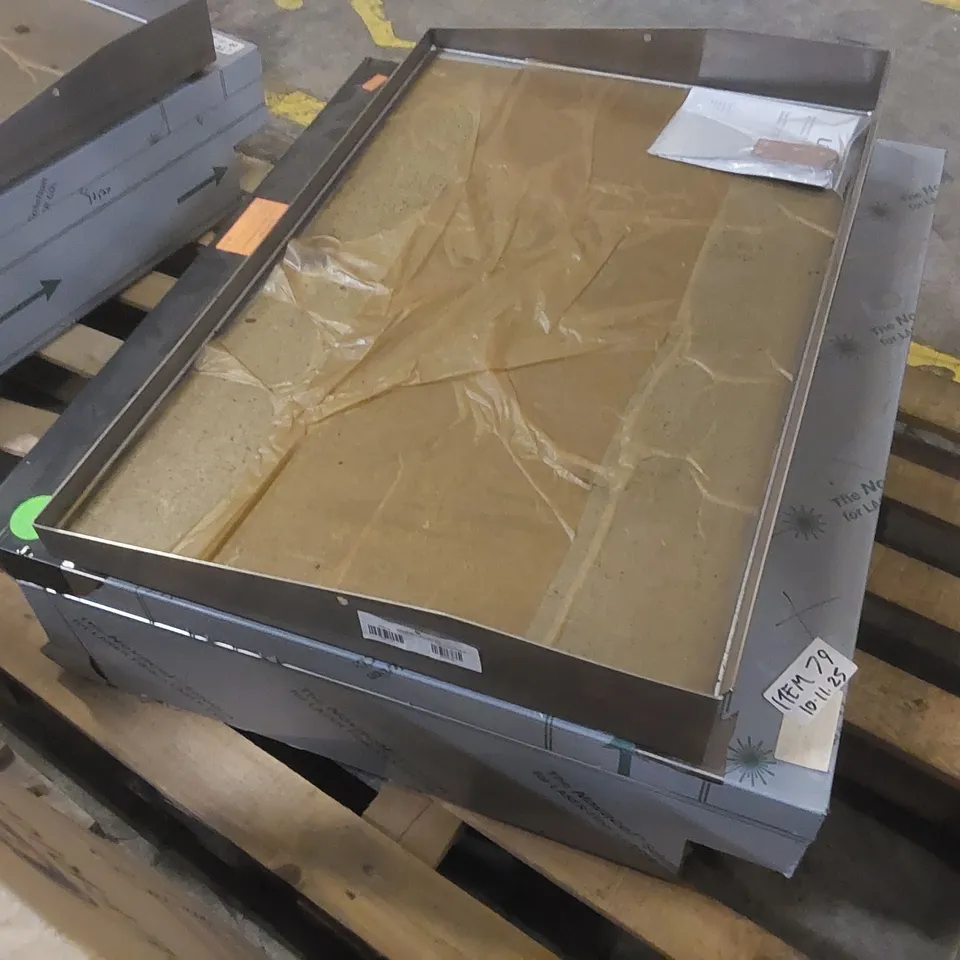 LINCAT OE8206/GK ELECTRIC COUNTERTOP MACHINED STEEL FLAT PLATE GRIDDLE