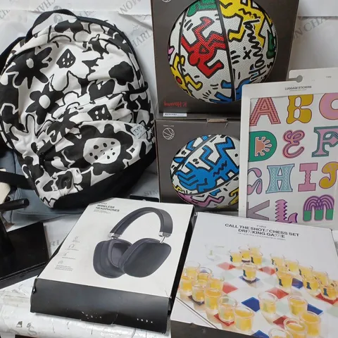 APPROXIMATELY 9 COTTON ON ITEMS INCLUDING KEITH HARING BARKETBALLS, MUG STAND, WIRELESS HEADPHONES