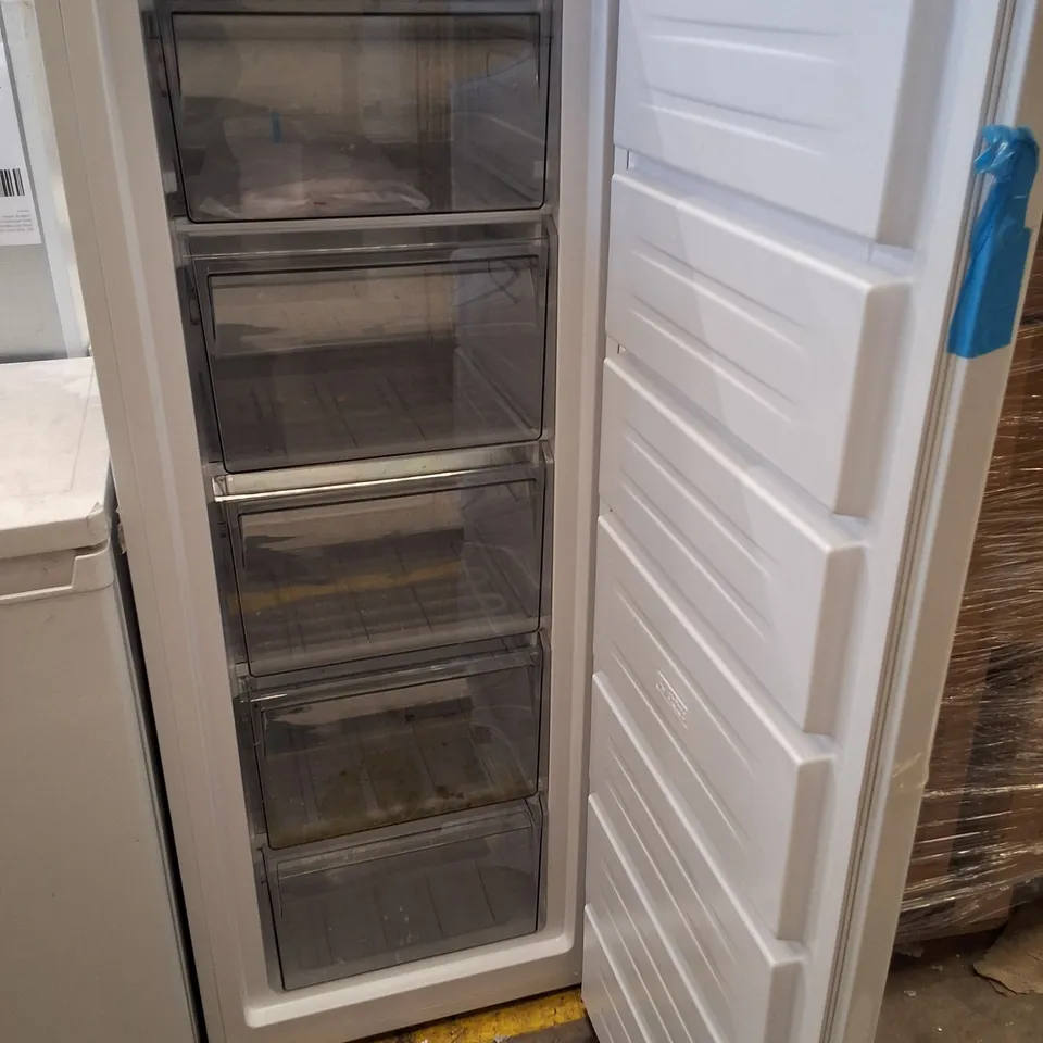 TEKNIX LBF170H 57×125CM STATIC UPRIGHT FREEZER - 168L - WHITE