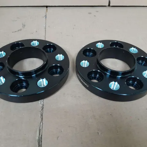 SET OF 2 SMALL WHEEL SPACERS