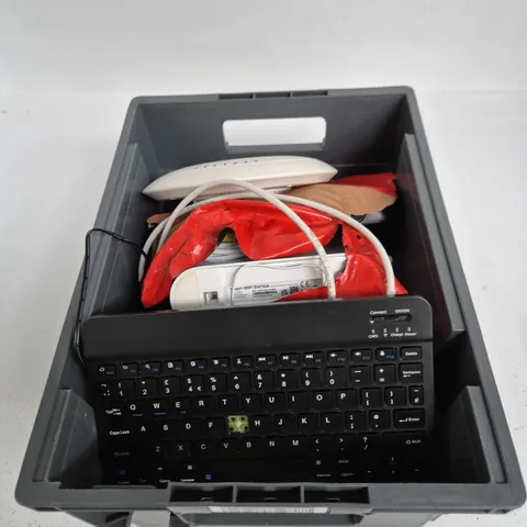 TOTE OF APPROXIMATELY 8 ASSORTED ITEMS TO INCLUDE: EE ROUTER