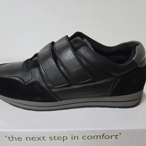 BOXED DR KELLER BRENDAN TRAINERS, BLACK - SIZE 11