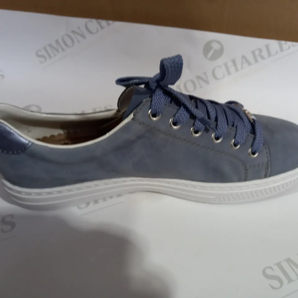 RIEKER BLUE SHOES SIZE 7.5 