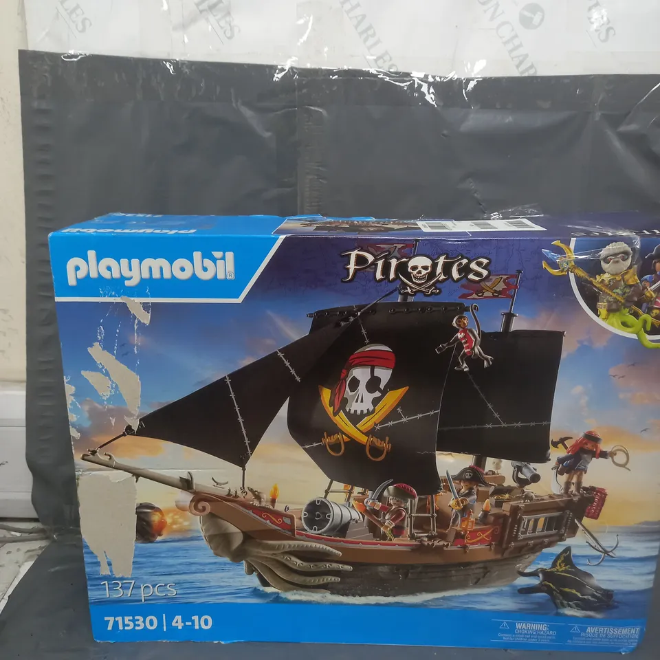 PLAYMOBIL PIRATES: LARGE PIRATE SHIP 