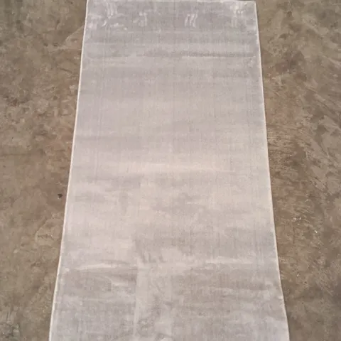 QUALITY DESIGN AREA RUG - APPROXIMATELY 146 cm x 76 cm