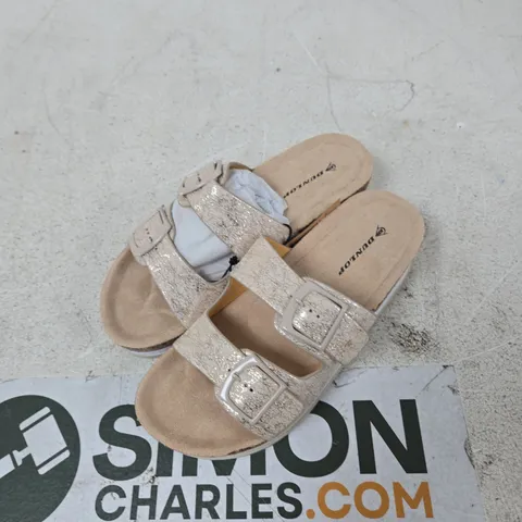 DUNLOP WOMEN'S GLITTER BUCKLE SANDALS – UK 5