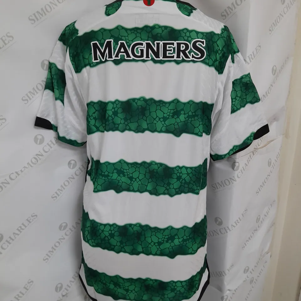 ADIDAS JERSEY IN GREEN AND WHITE SIZE L