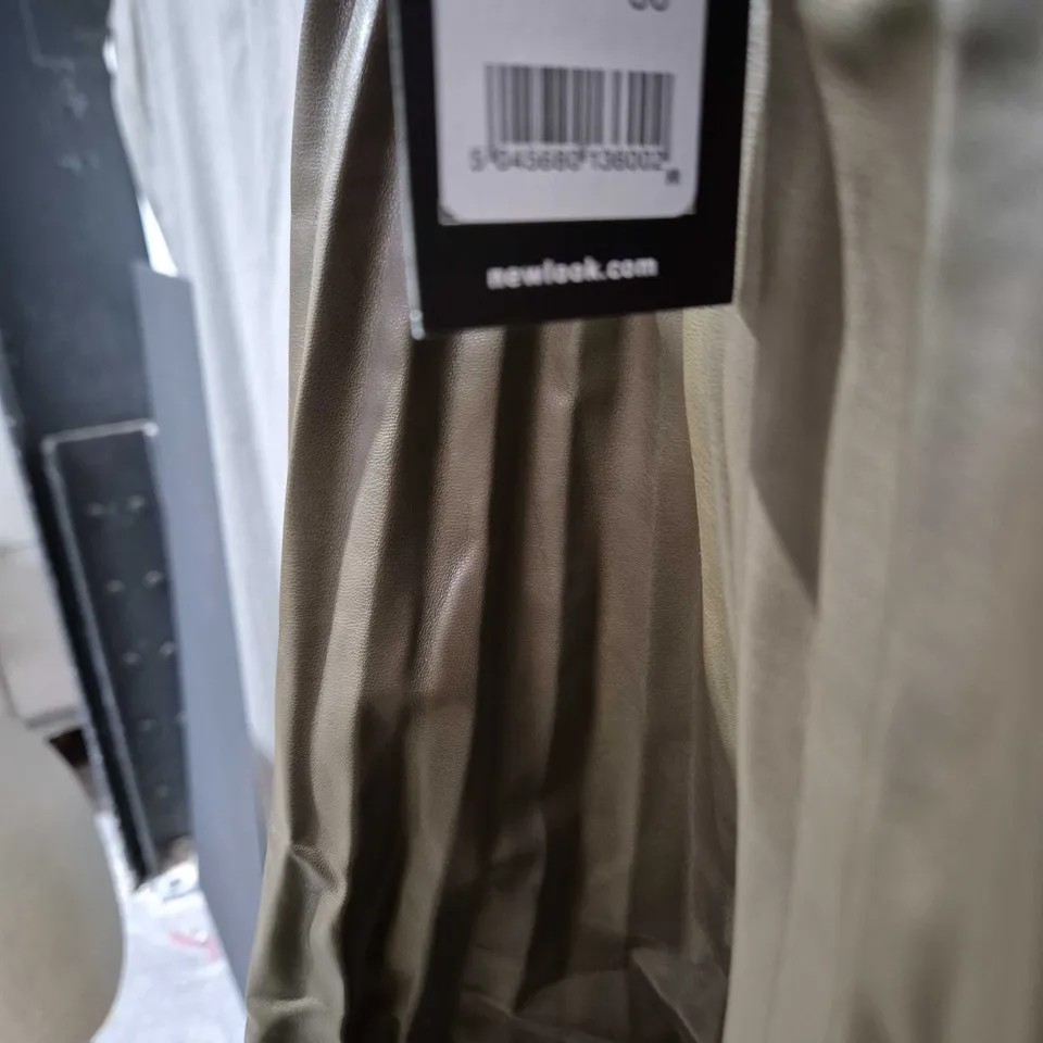 NEW LOOK METALLIC BRONZE PLEATED MIDI SKIRT – UK 8 