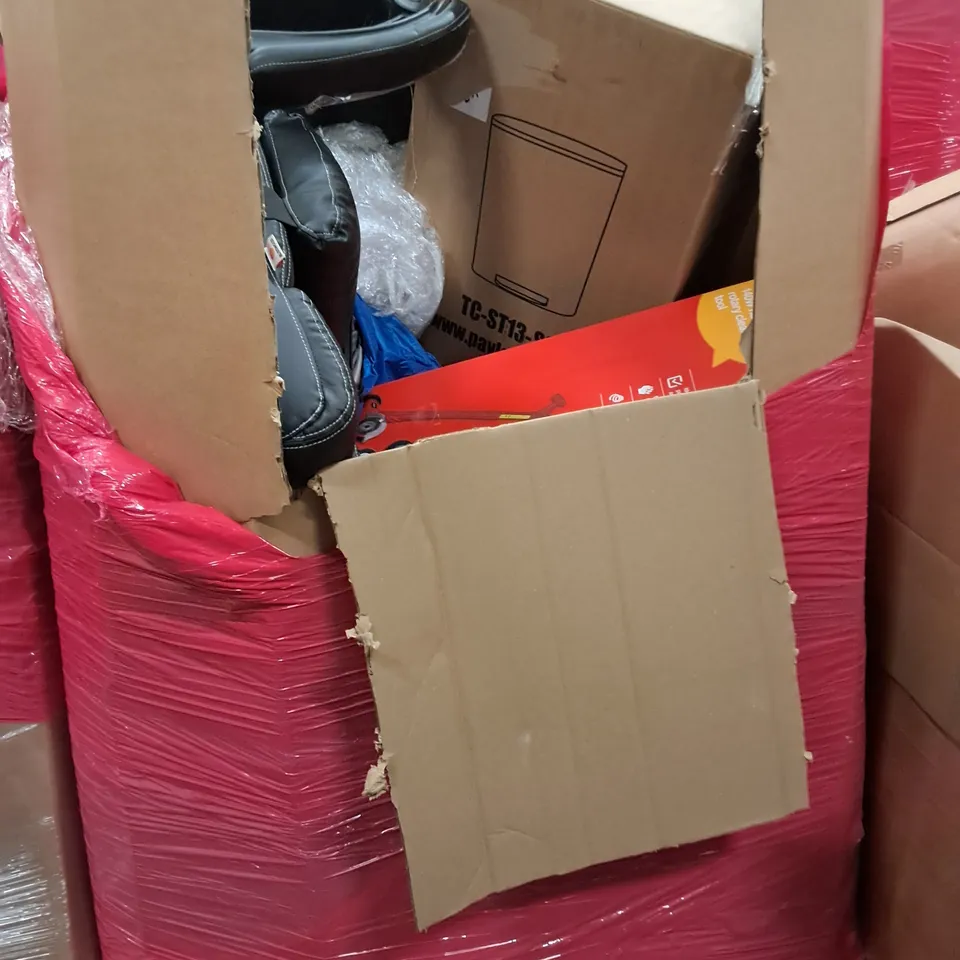 PALLET OF ASSORTED HOUSEHOLD ITEMS TO INCLUDE OFFICE CHAIR, AM TECH ROTARY CLEANING TOOL AND RETRACTABLE GATE