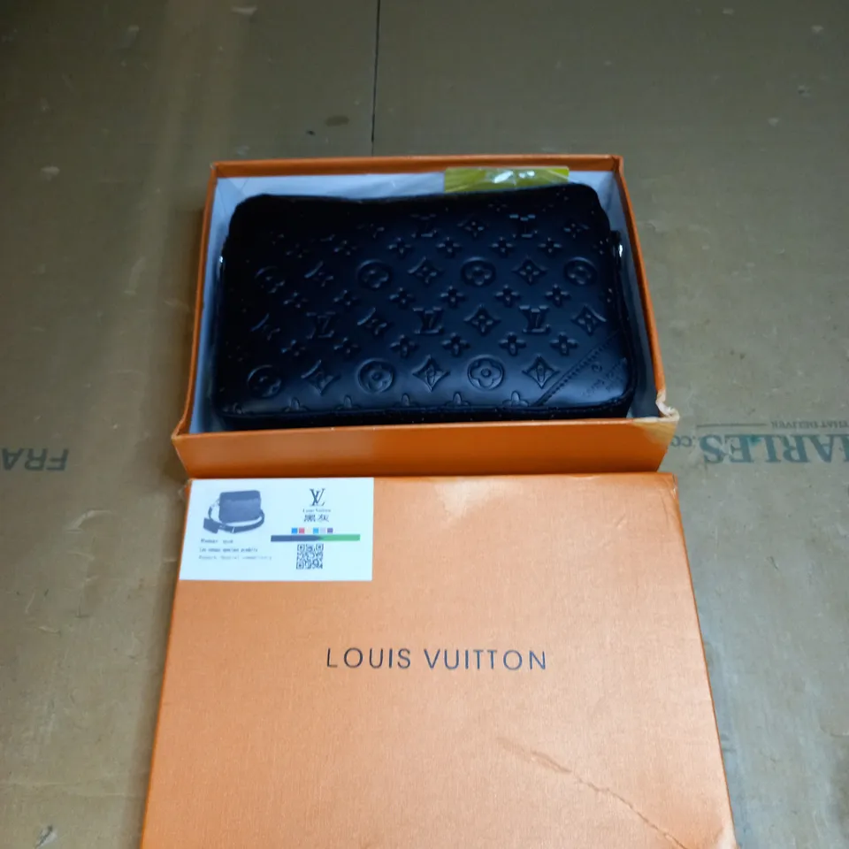 BOXED LOUIS VUITTON 3 PIECE BAG SET 