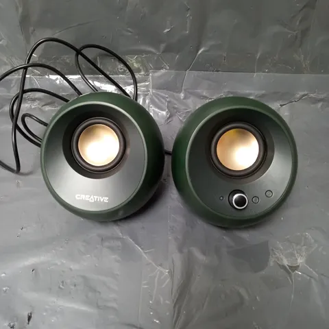 BOXED CREATIVE PEBBLE PRO SPEAKER SET