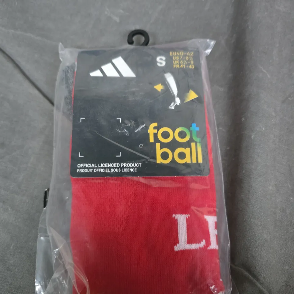 LIVERPOOL FC HOME SHIRT+SHORTS+SOCKS – MOHAMED SALAH 11, ADIDAS, UK S (EU 40-42), OFFICIAL LICENSED PRODUCT