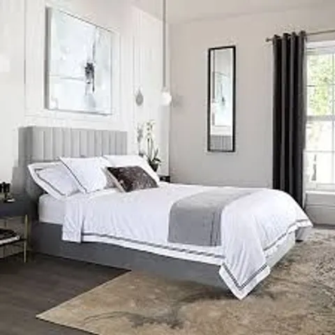 BRAND NEW BOXED ASTOR GREY VELVET KING SIZE BED (3 BOXES)