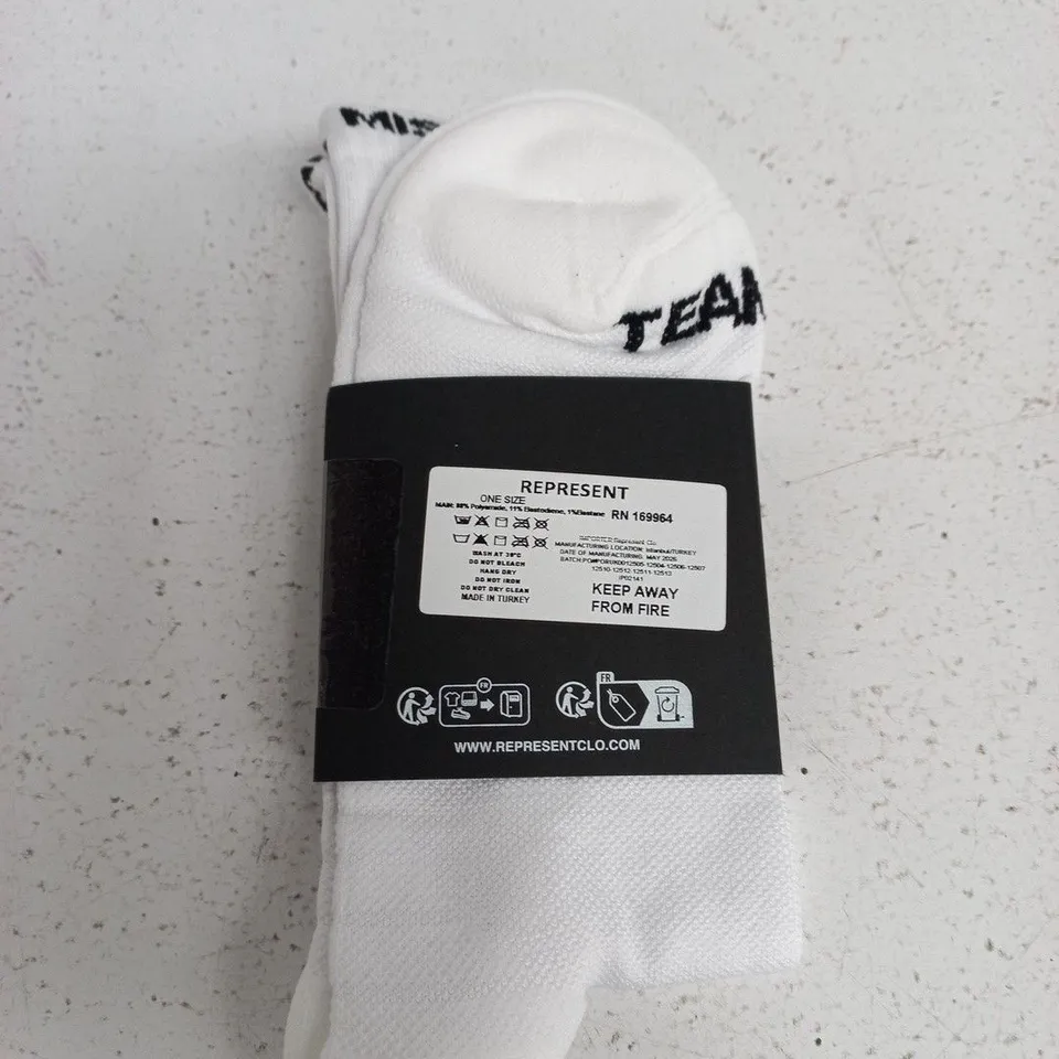 REPRESENT WHITE SOCKS – ONE SIZE