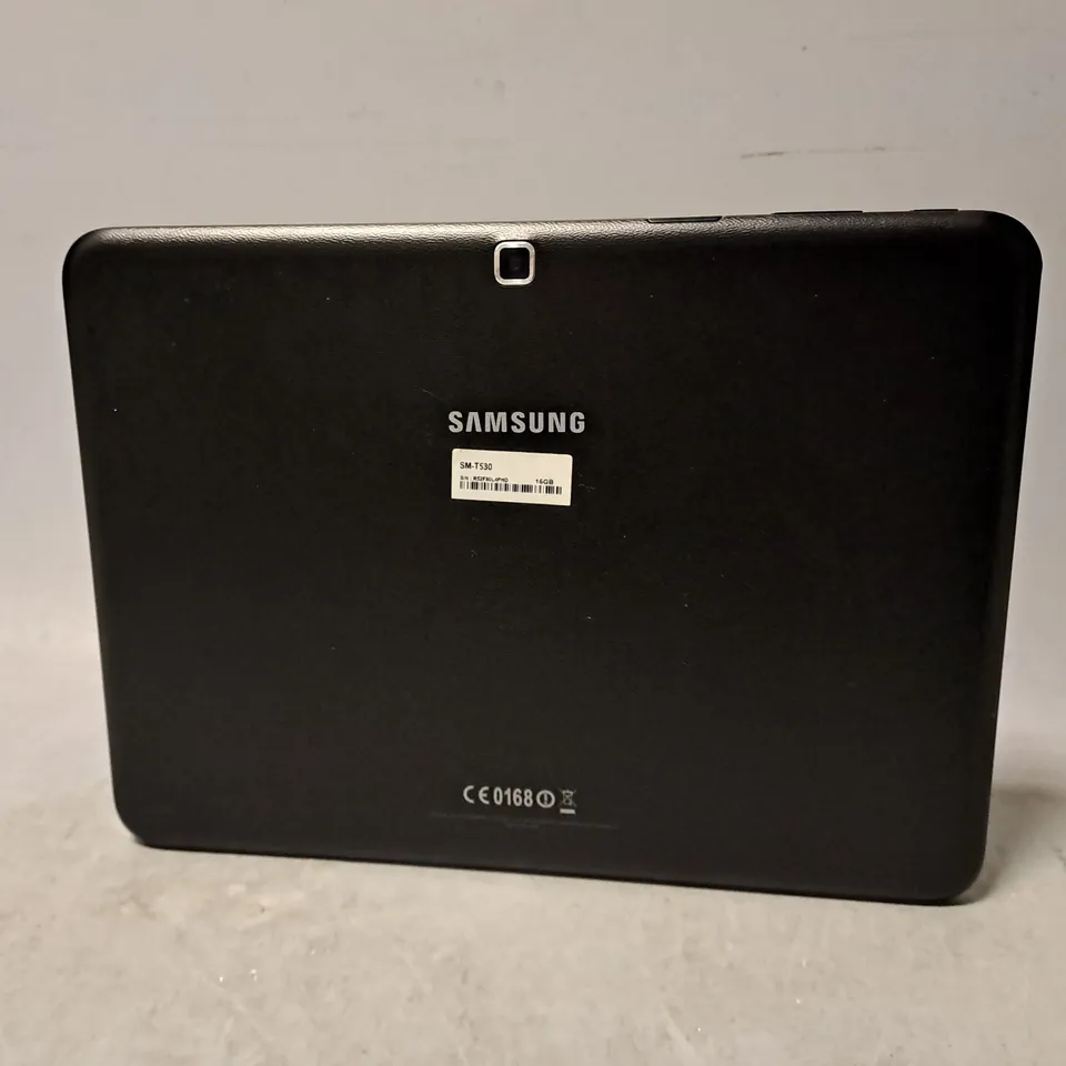 SAMSUNG SM-T530 TABLET