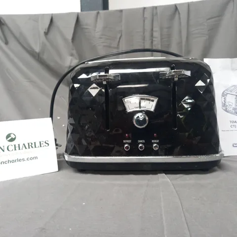 BOXED DELONGHI BRILLANTE BLACK 4 SLICE TOASTER IN BLACK