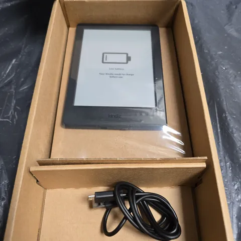 AMAZON KINDLE 6-INCH E-READER (8TH GEN) – BOXED