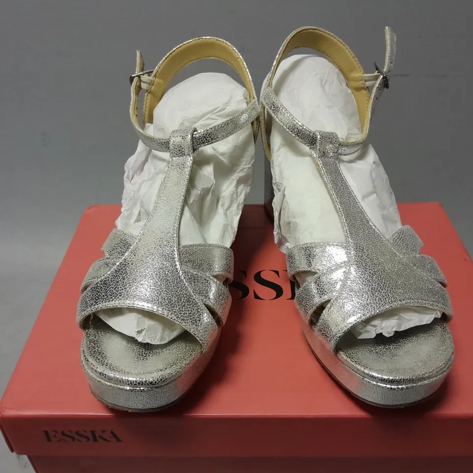 BOXED PAIR OF ESSKA CHARLIE HEELS IN VEGAN SILVER - SIZE 38