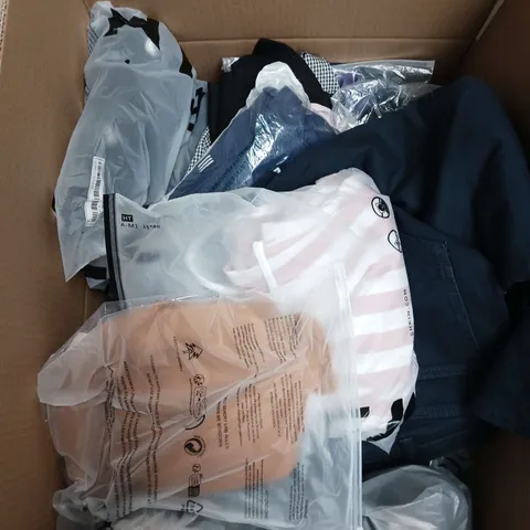 LARGE BOX OF APPROXIMATELY 20 ASSORTED CLOTHING ITEMS IN VARIOUS SIZES, STYLES AND COLOUR
