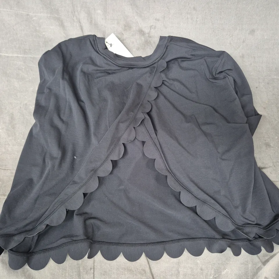 SWEATY BETTY BREATHE EASY SCALLOP LONG SLEEVE TOP IN BLACK SIZE SMALL