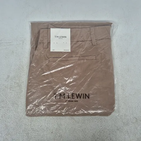 BAGGED T.M. LEWSIN REDDICK LIGHTWEIGHT REGULAR CHINOS IN SAND SIZE 32R