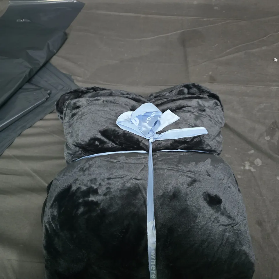 BLACK OO OODIE WITH WHITE FLEECE LINING