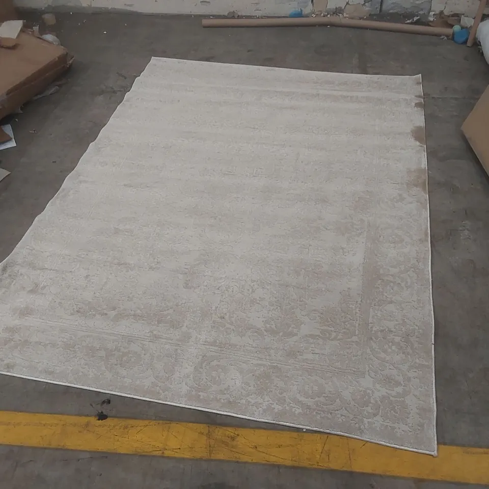 QUALITY DESIGNER AREA RUG - APPROXIMATELY 215 x 155cm