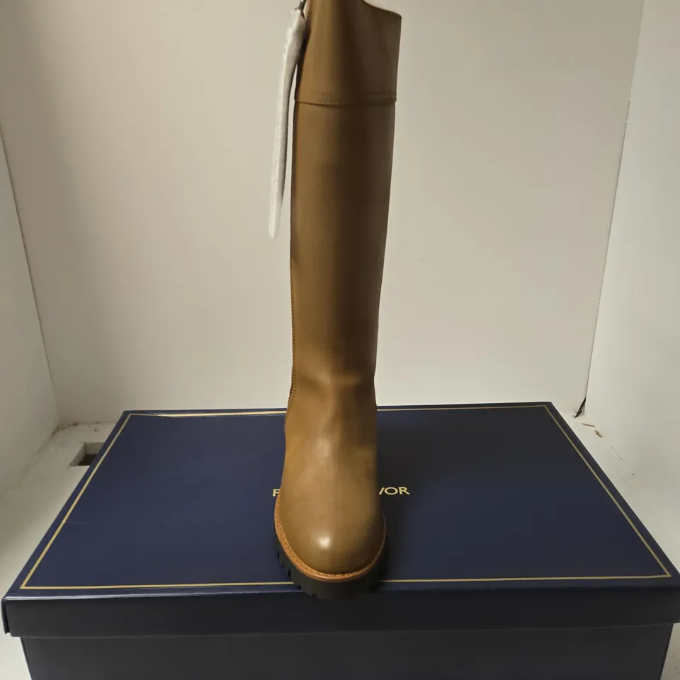 FAIRFAX & FAVOR LADIES NARROW FIT EXPLORER OAK LEATHER BOOTS - KNEE-HIGH, UK 6