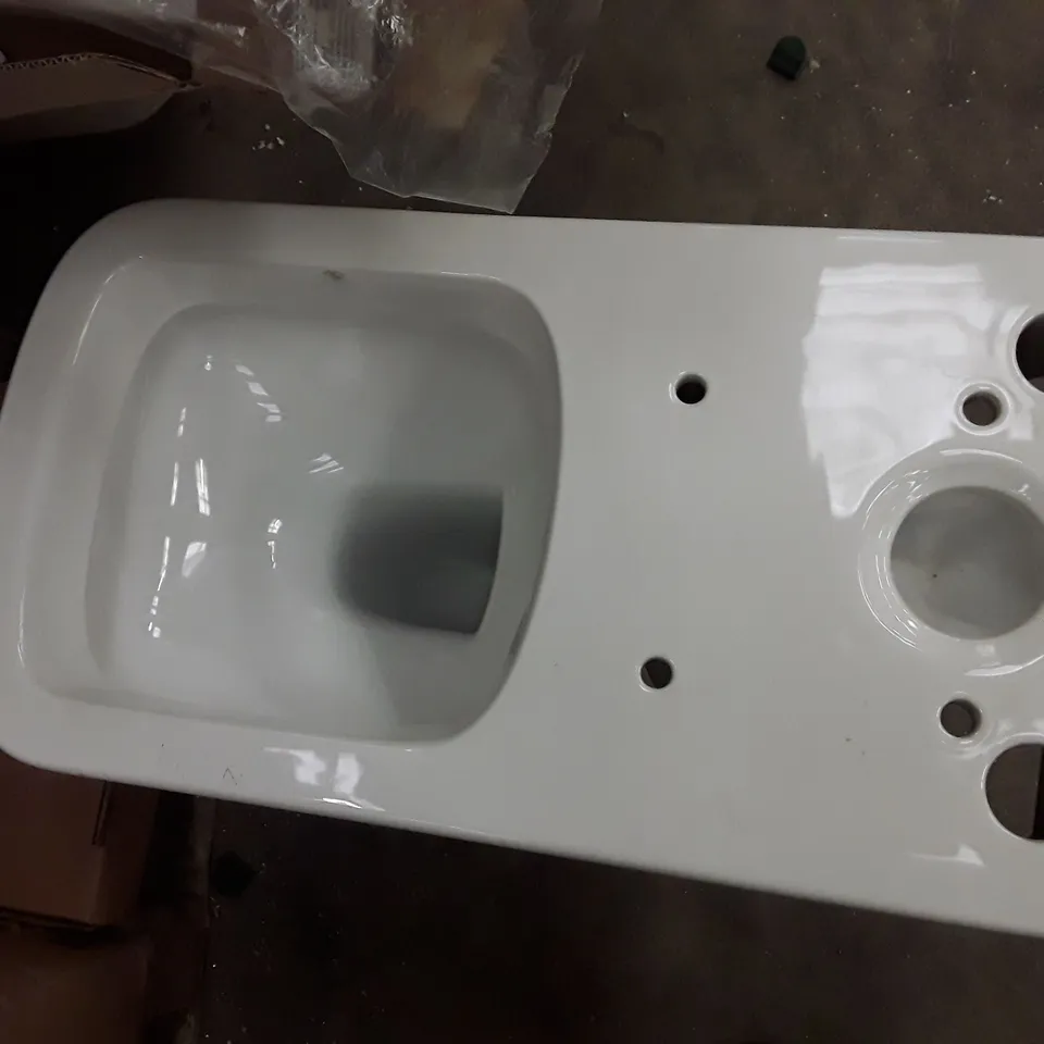 BACK TO WALL CLOSE COUPLED TOILET 