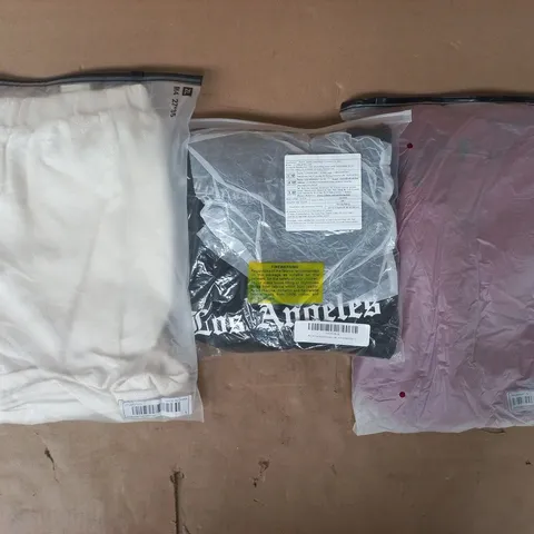 APPROXIMATELY 20 ASSORTED CLOTHING AND FASHION PRODUCTS IN VARIOUS STYLES AND SIZES - COLLECTION ONLY