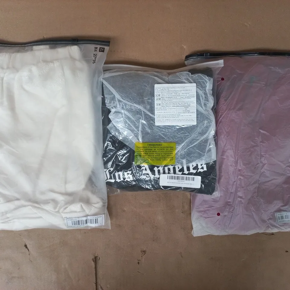 APPROXIMATELY 20 ASSORTED CLOTHING AND FASHION PRODUCTS IN VARIOUS STYLES AND SIZES - COLLECTION ONLY