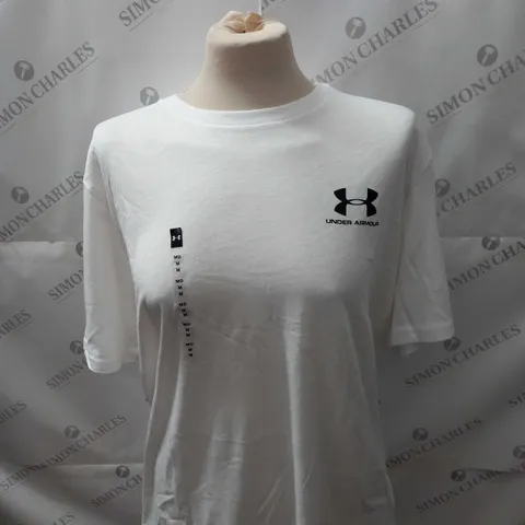 UNDER ARMOUR LOGO T-SHIRT SIZE M