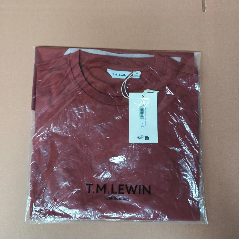 BAGGED T.M.LEWIN ORGANIC COTTON CREWNECK T-SHIRT IN REDWOOD SIZE MEDIUM
