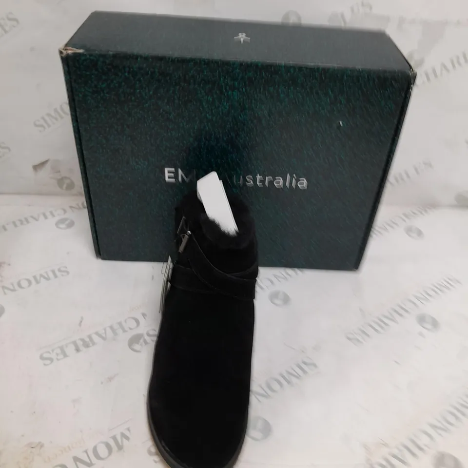 EMU AUSTRALIA FAUX SUEDE BOOTS - BLACK, SIZE 4