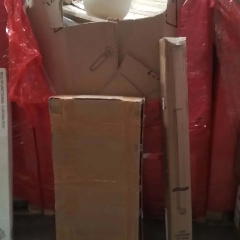 PALLET OF ASSORTED HOUSEHOLD GOODS AND PRODUCTS TO INCLUDE;RETRACTABLE SAFETY GATE,WOODEN CHAIR,RETRACTABLE SAFETY GATE,PLANT POT