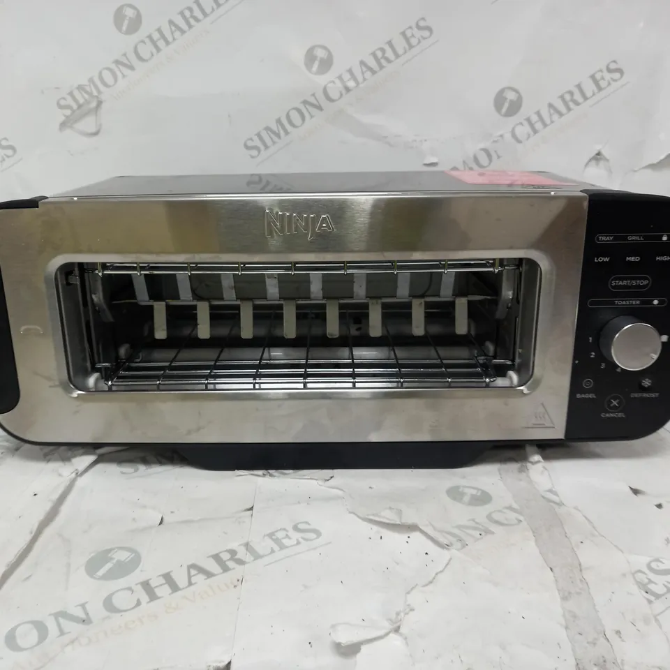BOXED NINJA 2 IN 1 TOASTER & GRILL ST100UK