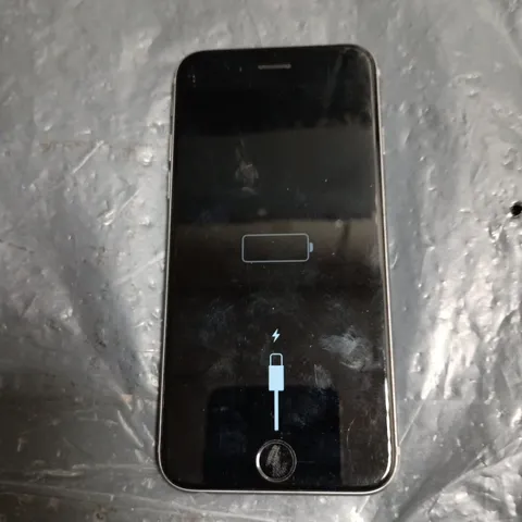 APPLE IPHONE 6S – SILVER SMARTPHONE