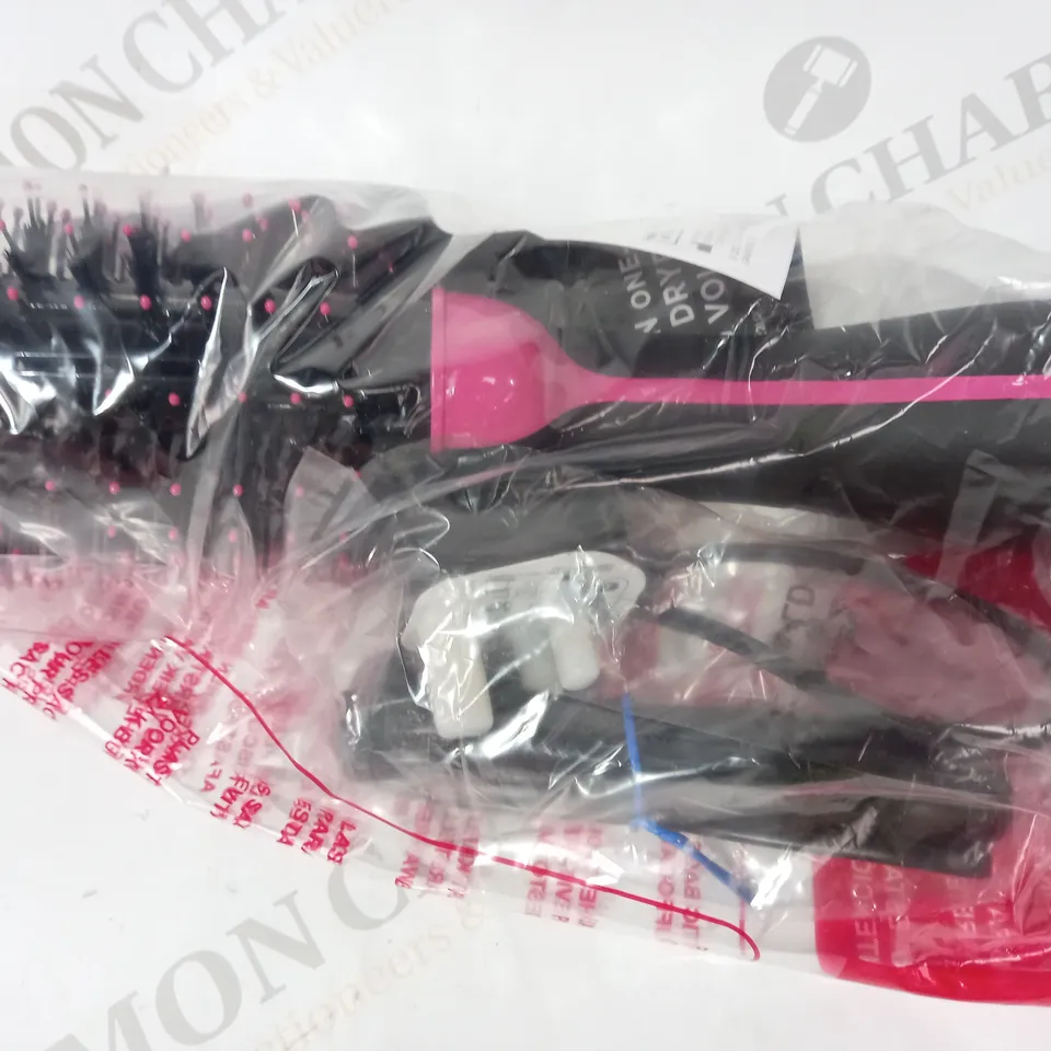 BOXED REVLON ONE-STEP VOLUMISER