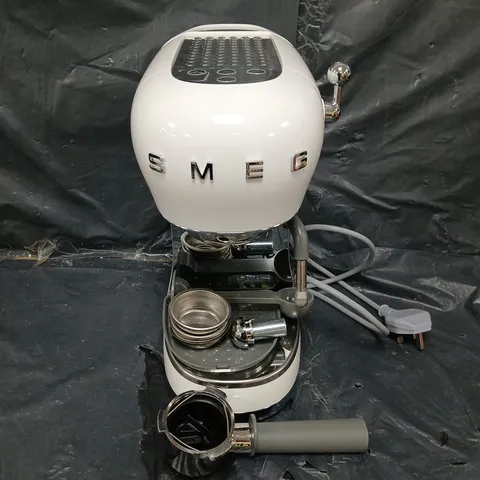 SMEG ECF02 ESPRESSO COFFEE MACHINE - WHITE
