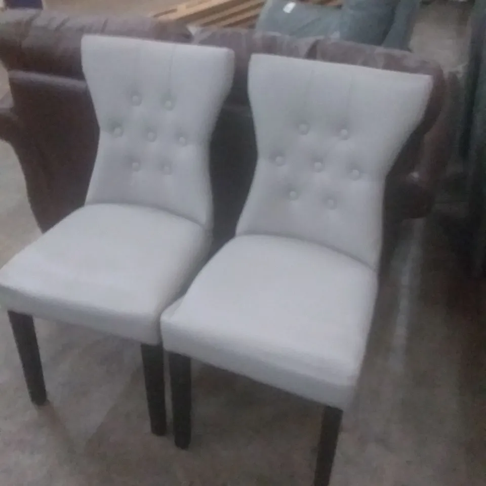 PAIR OF DESIGNER GREY FAUX LEATHER STUDDED DETAIL DINING CHAIRS WITH BLACK LEGS