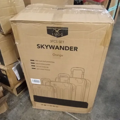 BOXED LUGG SKYWANDER SUITCASE