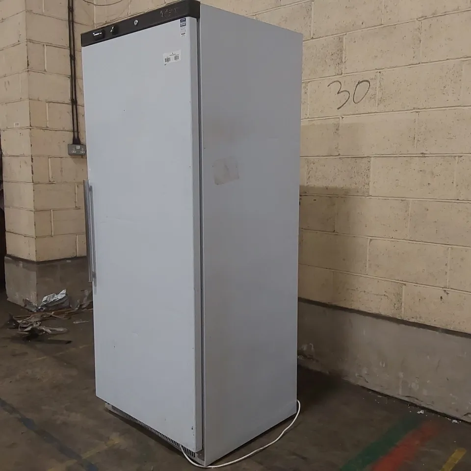 ADEXA WR600 COMMERCIAL REFRIGERATOR 