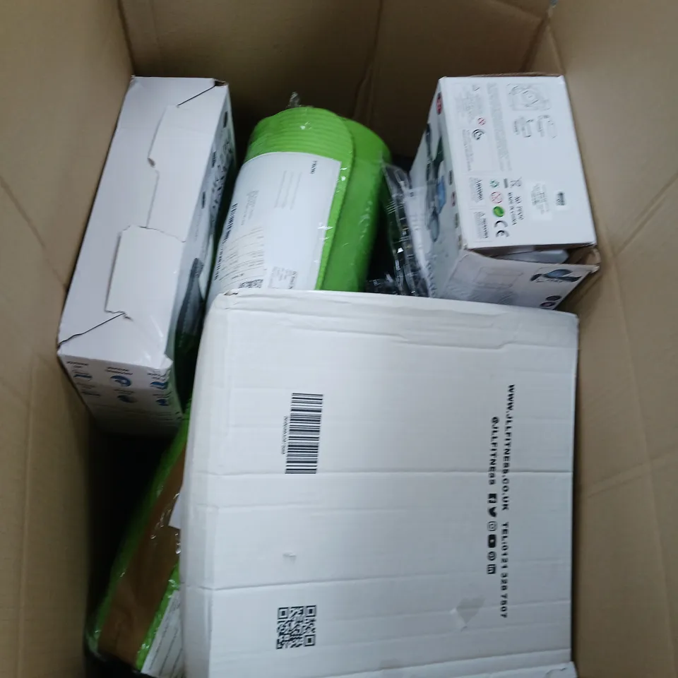 LARGE BOX OF ASSORTED HOUSEHOLD ITEMS TOO INCLUDE BALANCE BOARDS , BUBBLE SPACE GUNS , YOGA MATS , ETC 