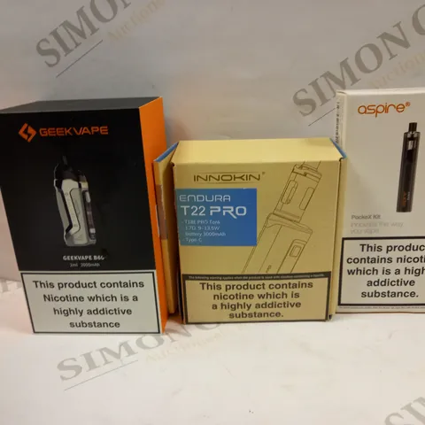LOT OF APPROXIMATELY 28 E-CIGARETTES AND LIQUIDS TO INCLUDE ASPIRE POCKEX KIT, INNOKIN ENDURA T22 PRO, GEEKVAPE B60, ETC