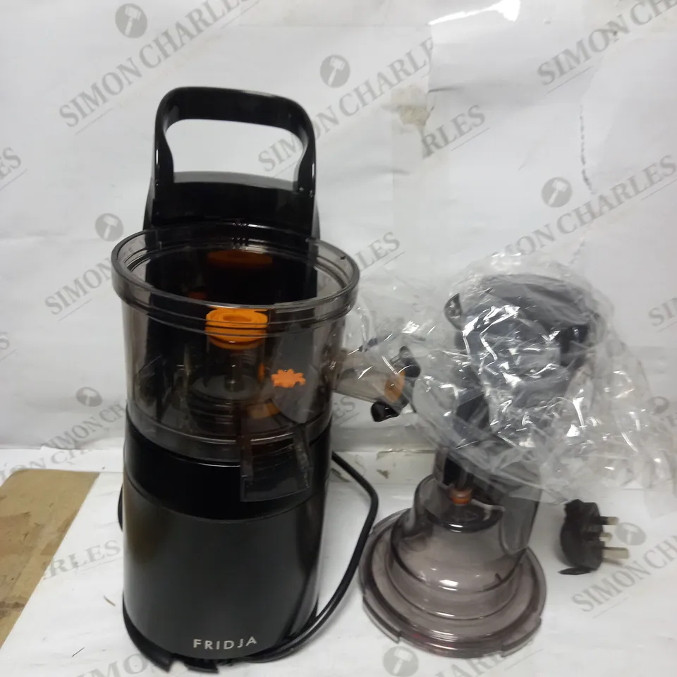 FRIDJA MASTICATING JUICER - BLACK (F1900)