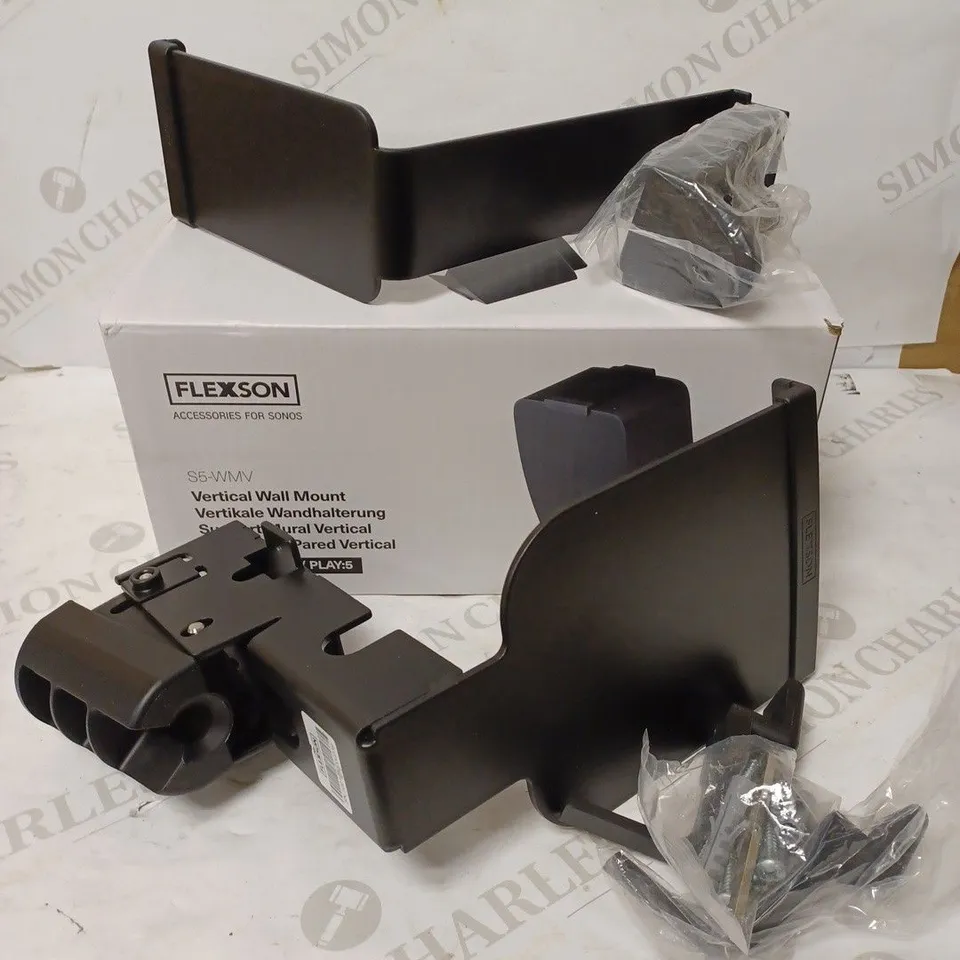 FLEXSON WALL MOUNT FOR SONOS FIVE/PLAY:5 VERTICAL BLACK