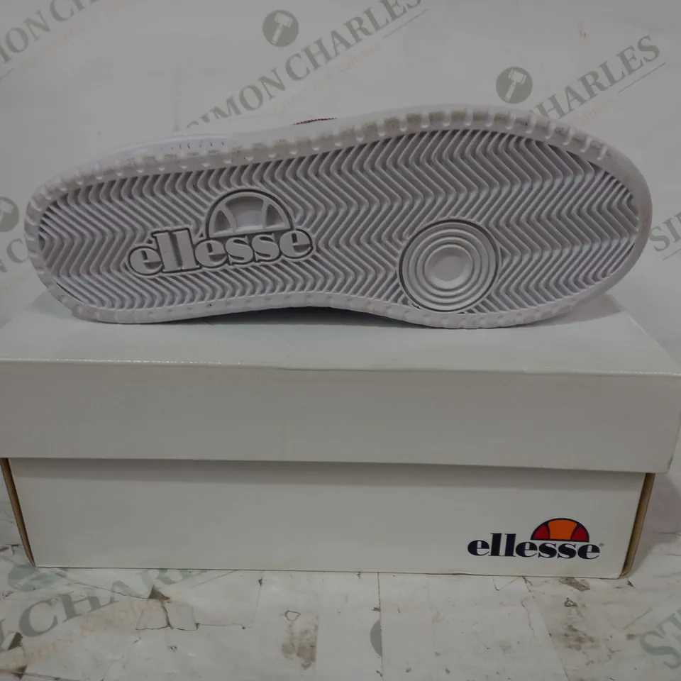 BOXED PAIR OF ELLESSE MEZZALUNA SHOES IN WHITE UK SIZE 4
